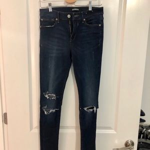 Express jeans Size 6 Long